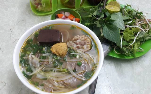 Quán Ăn Bún Bò Huế - Xa La