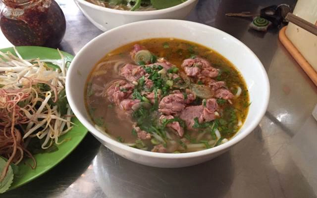 Quán Ăn Bún Bò Ngân - Cư Xá Tự Do