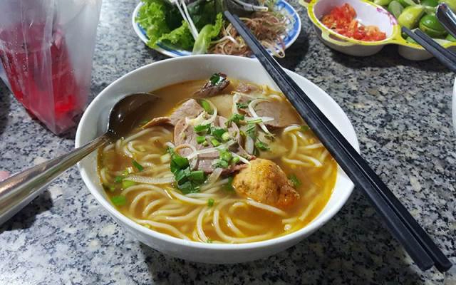 Quán Ăn Bún Bò Sông Hương - Quang Trung