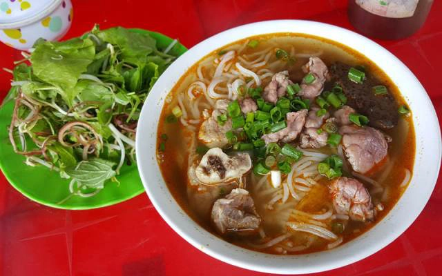 Quán Ăn Bún Bò Ý Lan