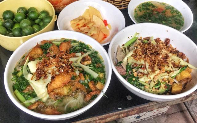 Quán Ăn Bún Cá & Bánh Đa Trộn - Trung Kính