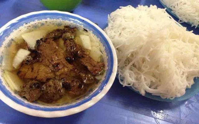 Quán Ăn Bún Chả & Bún Cá - Ngõ Tự Do