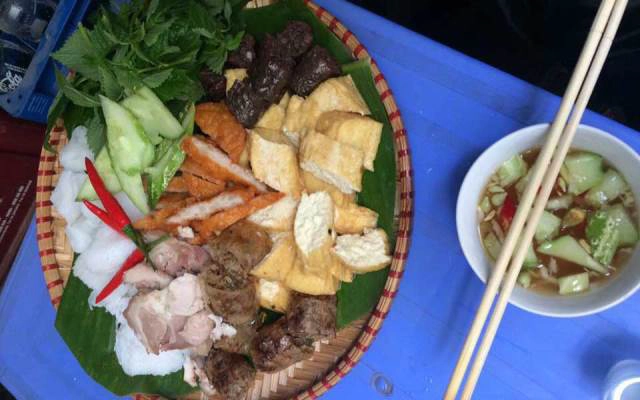 Quán Ăn Bún Chả, Bún Đậu & Bia Hơi Hà Nội