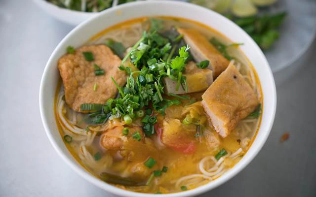 Quán Ăn Bún Chả Cá Bà Hoa