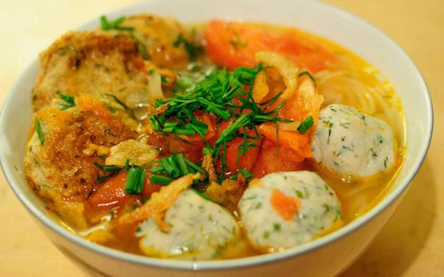 Quán Ăn Bún Chả Cá Quy Nhơn - Cá Lóc Nướng Mía