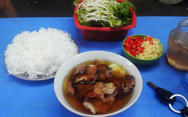 Quán Ăn Bún Chả Đức Bình