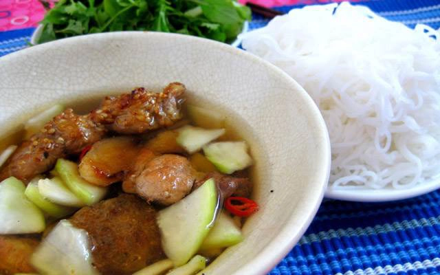 Quán Ăn Bún Chả Hà Nội Ba Học - Đường D13