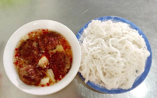 Bún Chả Hà Nội & Bánh Cuốn Nóng