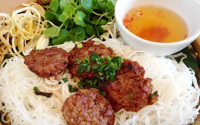 Quán Ăn Bún Chả Hà Nội - Hẻm Cao Thắng