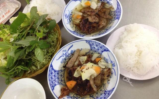 Quán Ăn Bún Chả Hồ Gươm - Bún Chả Hà Nội - Trần Phú