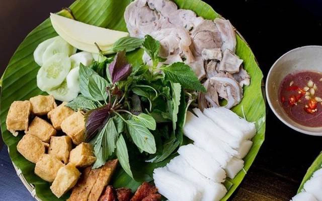 Quán Ăn Bún Đậu Mắm Tôm Mẹt Tre - Phú Châu