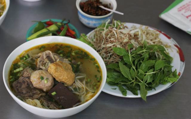 Quán Ăn Bún Dì Lợi
