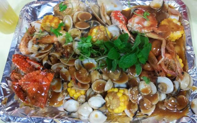 Quán Ăn Bủn Koong Tung - Phá Lấu, Lẩu & Nướng