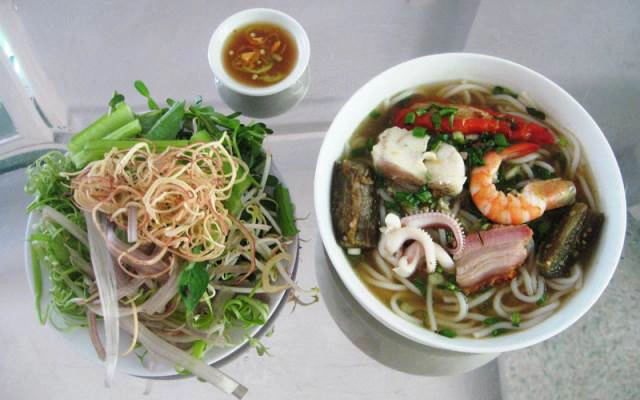 Quán Ăn Bún Mắm Bà Già