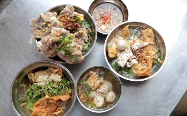 Quán Ăn Bún Mì Vàng - Hậu Giang