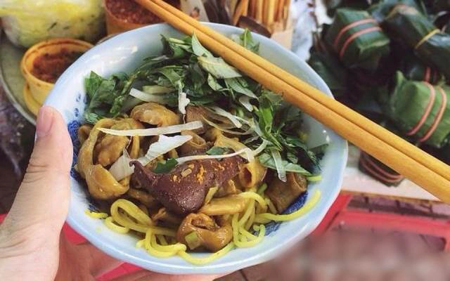 Quán Ăn Bún Nghệ Cầu Phú Cam