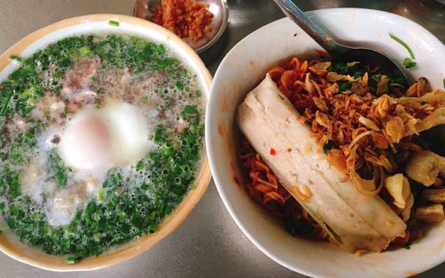 Quán Ăn Bún Nước Cô Sáu