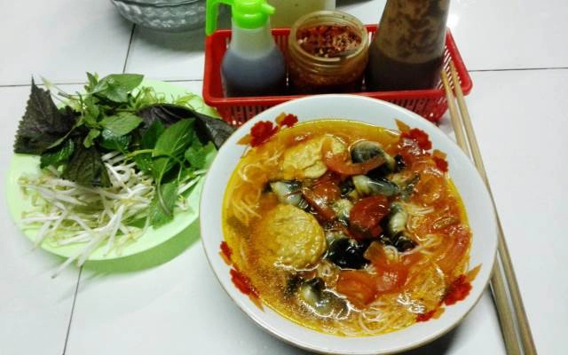 Quán Ăn Bún Ốc Chợ Ga