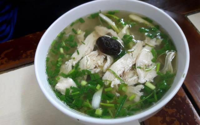 Quán Ăn Bún & Phở Bò Gà - Đình Thôn