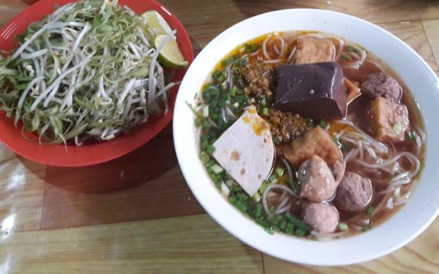 Quán Ăn Bún Riêu Cô Hà
