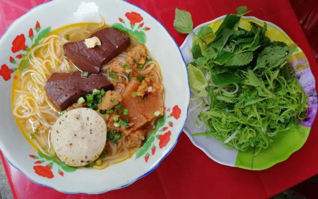 Quán Ăn Bún Riêu Cô Loan