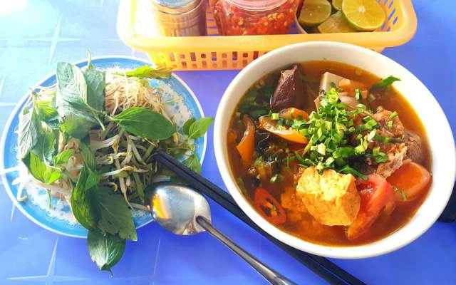 Quán Ăn Bún Riêu Cua Giò Heo & Gỏi Cuốn