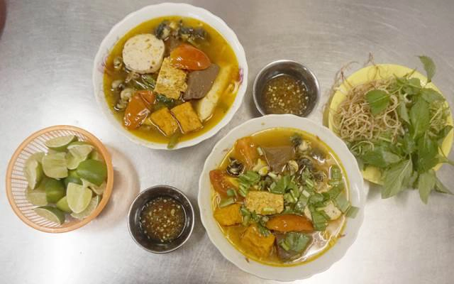 Quán Ăn Bún Riêu Cua Ốc - Chợ Võ Văn Tần