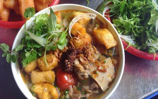 Quán Ăn Bún Riêu Đền Lừ