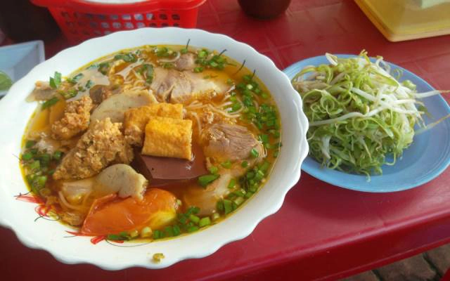 Bún Riêu - Quán Ăn Bình Dân