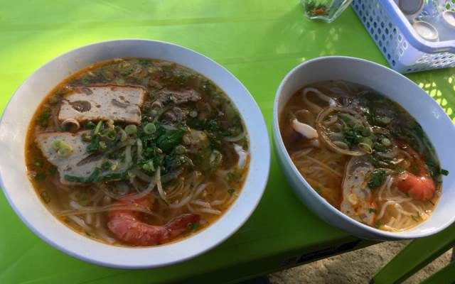Quán Ăn Bún Thái Hải Sản & Bún Riêu - Phùng Văn Cung
