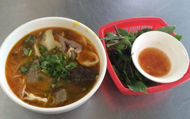 Quán Ăn Bún Thịt Chó & Lẩu Đêm