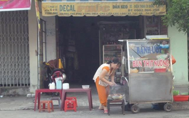 Quán Ăn Bún Thịt Nướng 18KC
