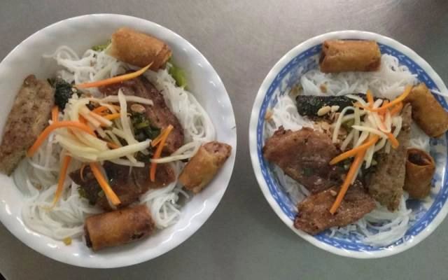 Quán Ăn Bún Thịt Nướng - 483 Phạm Văn Chí