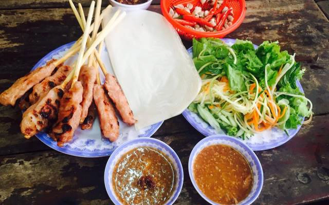 Quán Ăn Bún Thịt Nướng & Nem Lụi Bà Tý