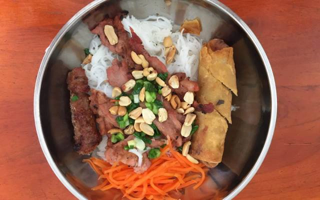 Quán Ăn Bún Thịt Nướng & Nem Nướng