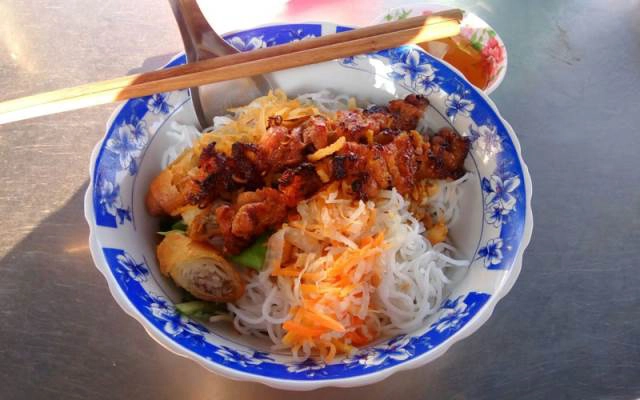 Quán Ăn Bún Thịt Nướng - Phùng Văn Cung