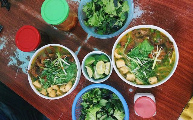 Quán Ăn Bún Tuổi Hoa - Bún Mọc Chân Giò