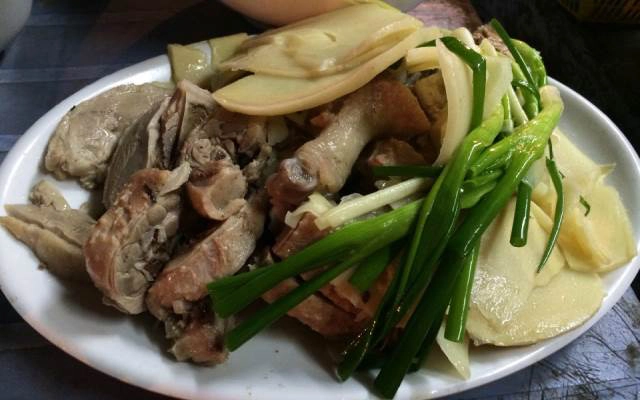 Quán Ăn Cô Thủy - Bún Vịt, Ngan Chặt