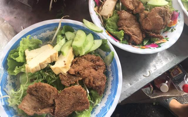 Quán Ăn Bún Xì Dầu - Quách Văn Tuấn