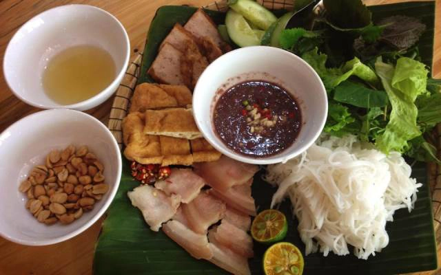 Quán Ăn Bụng Bự Quán - Bún Đậu Mắm Tôm