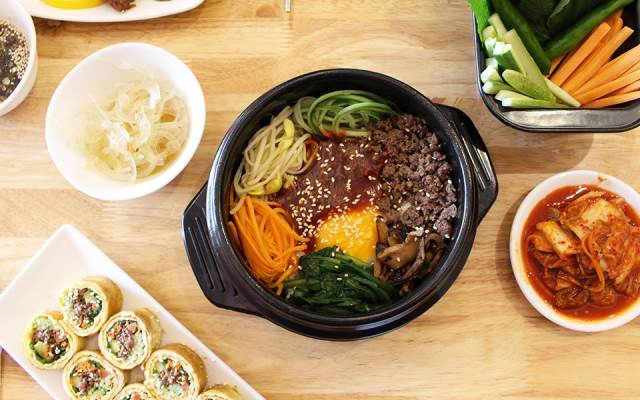 Quán Ăn Busan Korean Food - Món Hàn Quốc - Đinh Tiên Hoàng