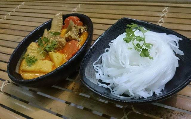 Quán Ăn Cà Ri Nị - Huỳnh Văn Lũy