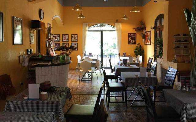 Cafe Bêtô Bistro & Tealounge - Hai Bà Trưng