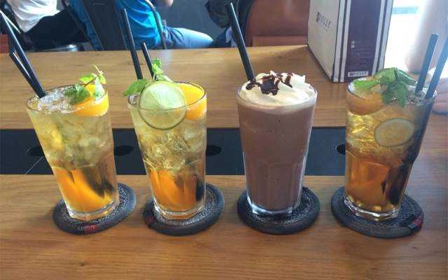 Cafe Caffeine - Nguyễn Gia Trí
