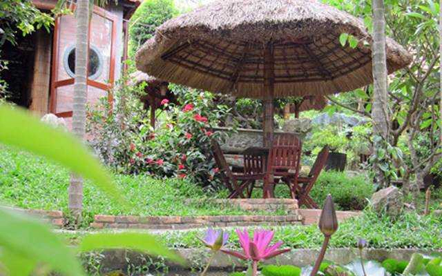 Cafe Chân Đồi 1 - Đặc Sản Gà Kiến & Thịt Rừng