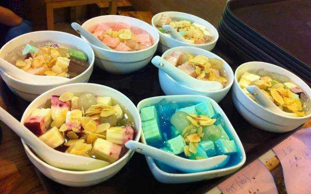 Cafe Chè Bầu Quán