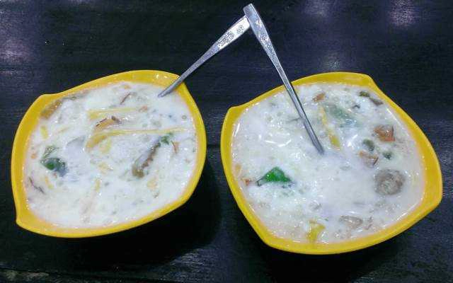 Cafe Chè Cung Đình Huế - Bạch Mai
