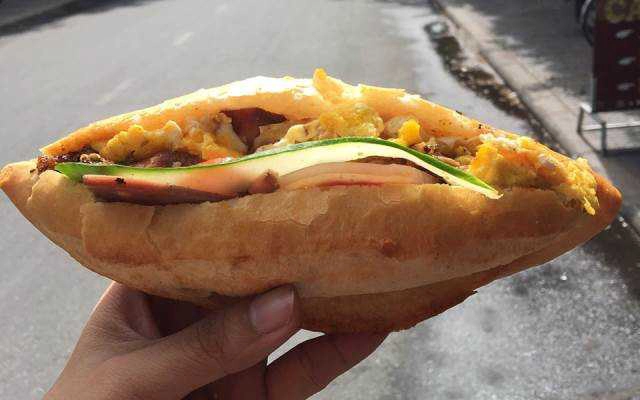 Cafe Cô Huệ - Bánh Mì & Sinh Tố