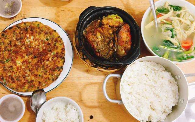 Cafe Cơm Việt & Bún Các Loại - Mê Linh Plaza Hà Đông