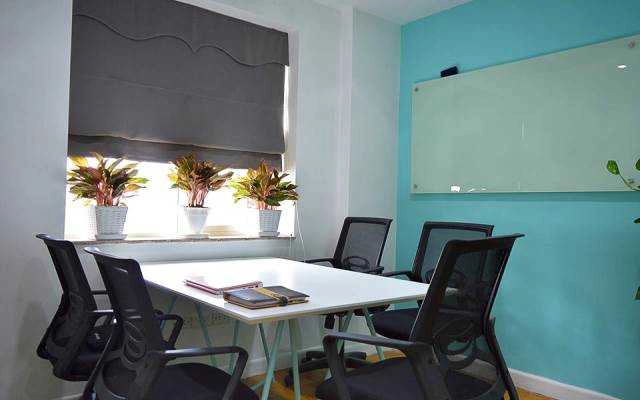 Cafe Deska Working Space